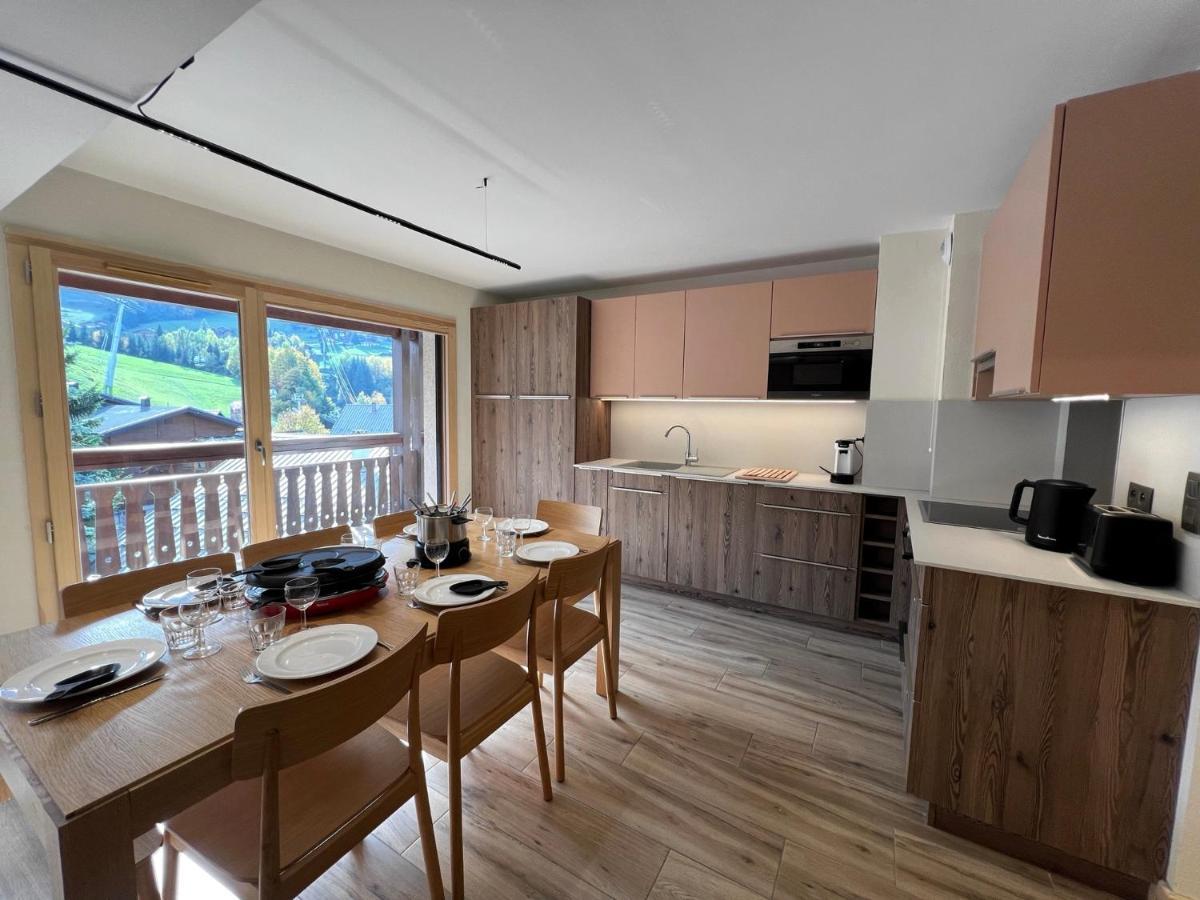 Ours Polaire Bel Appartement Village Et Pistes La Clusaz Exterior foto